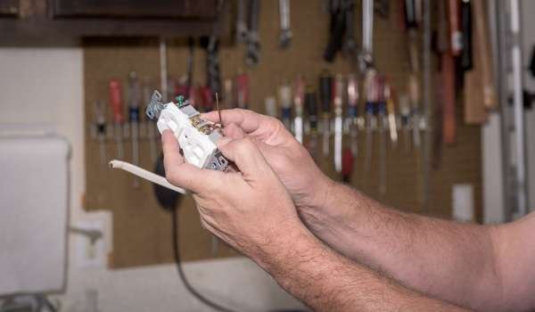 Electrical Supplies: Calculating All of the Home's Wires, Outlets, and Fixtures